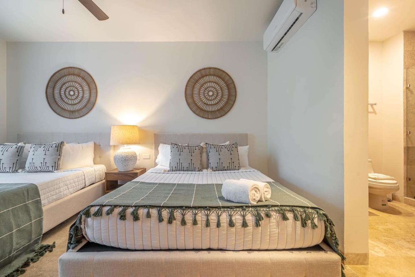 Lux 2br With Jungle Views, Pool, Gym At Nhoa